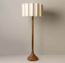 Load image into Gallery viewer, FLOOR LAMP 46
