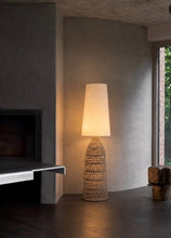 Load image into Gallery viewer, FLOOR LAMP 68
