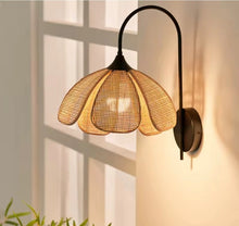 Load image into Gallery viewer, WALL LAMP 158
