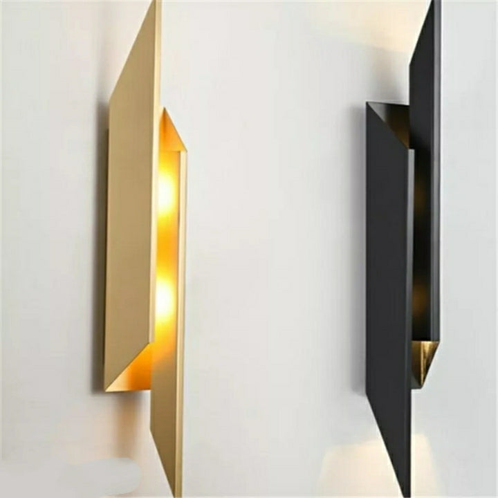 WALL LAMP 51