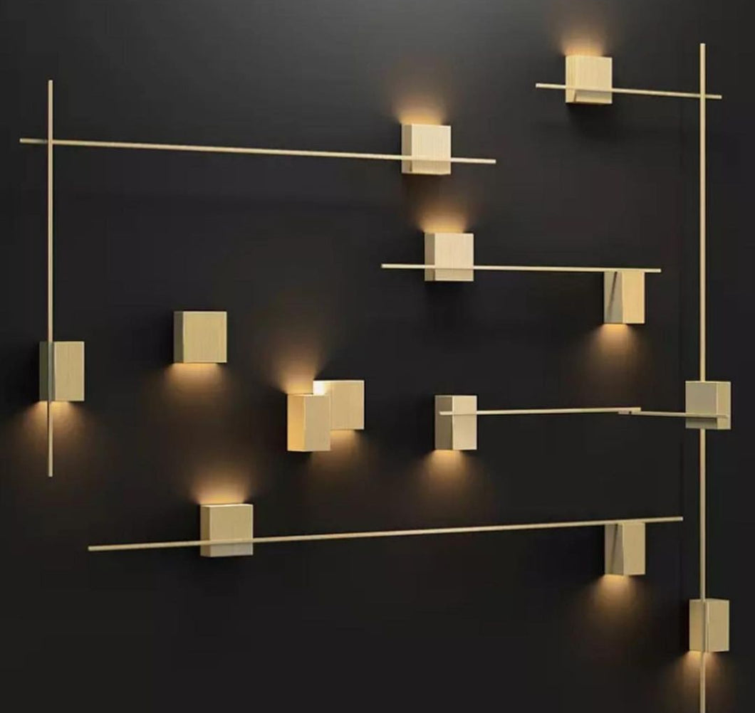 WALL LAMP 82